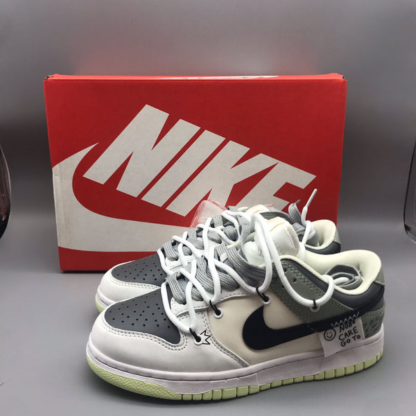 Dunk Low & Off-White