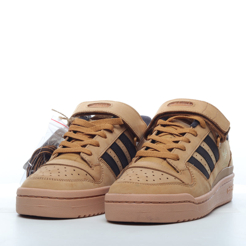 Adidas Forum 84