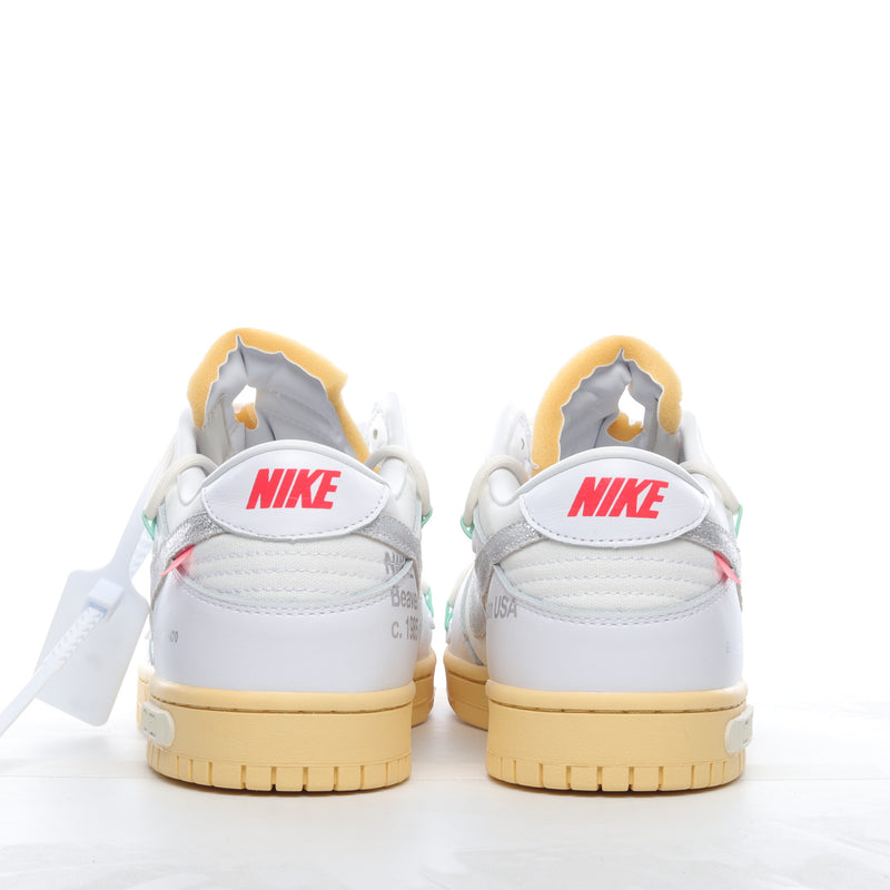 SB Dunk Off-White