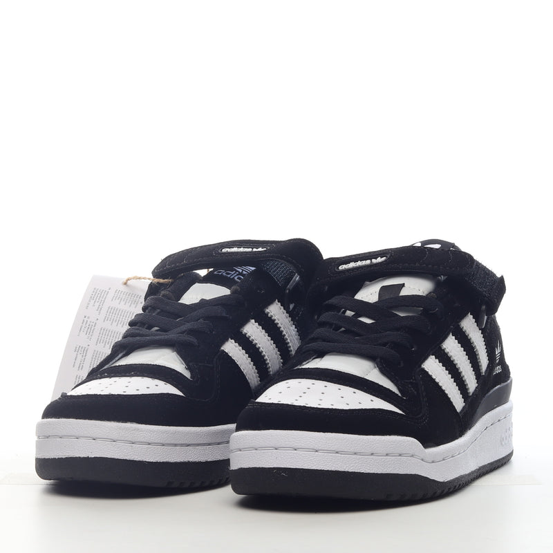 Adidas Forum 84