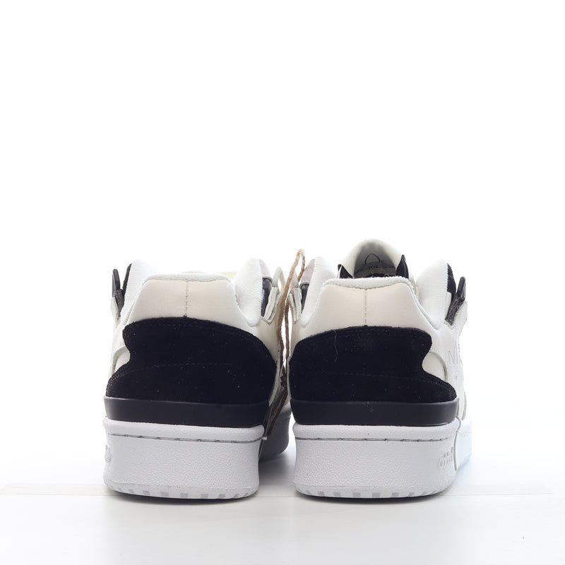 Adidas Forum 84