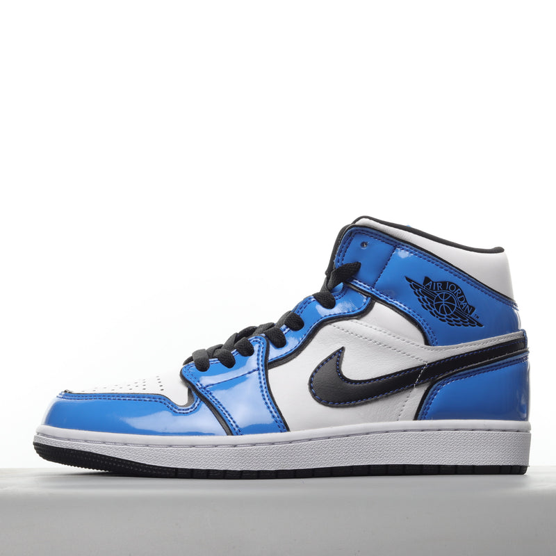 Air Jordan 1 Mid