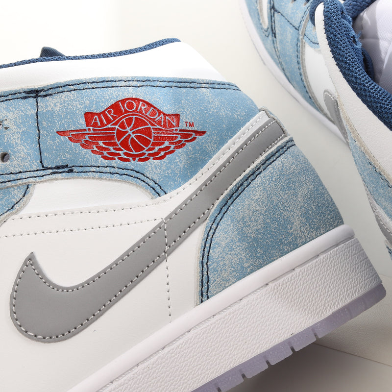 Air Jordan 1 Mid