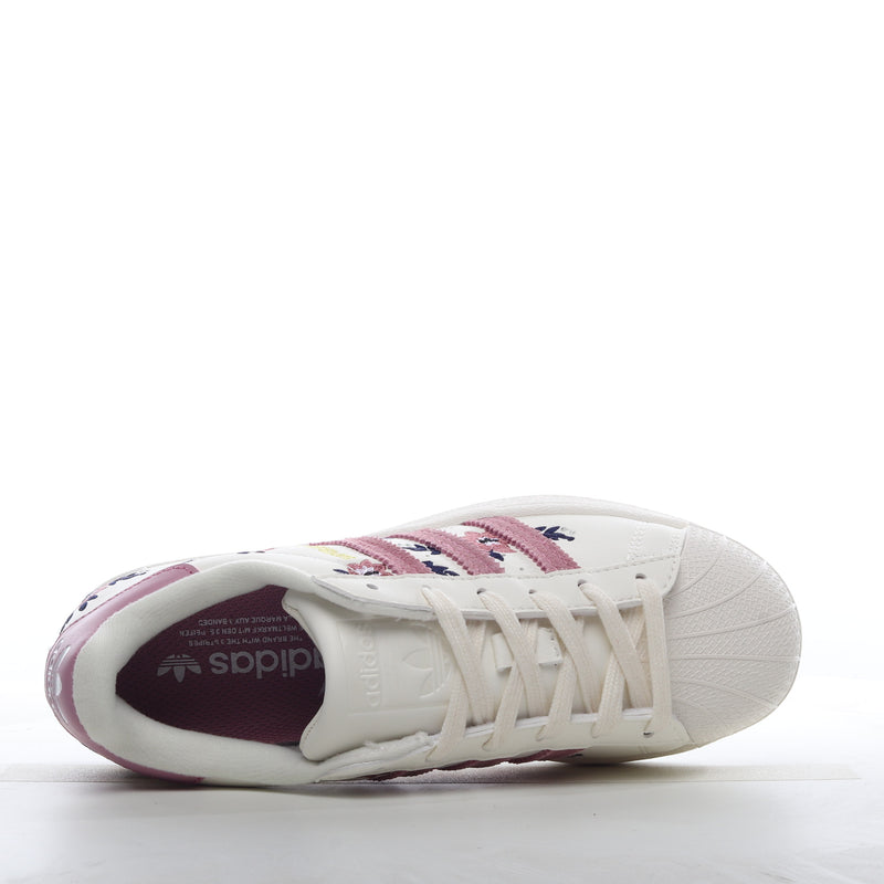 Adidas Superstar