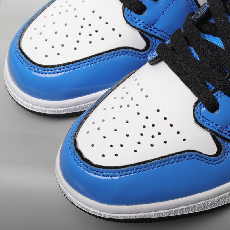 Air Jordan 1 Mid