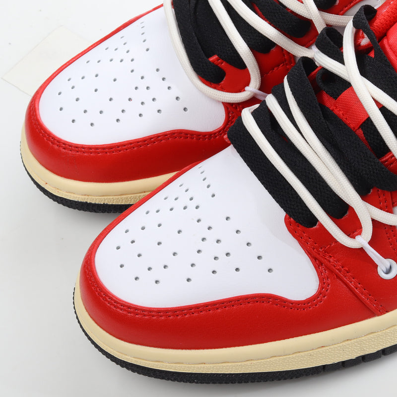 Air Jordan 1 Low