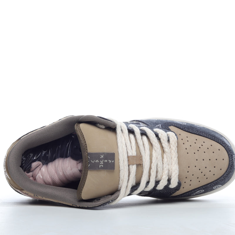 Travis Scott × SB Dunk Cashew