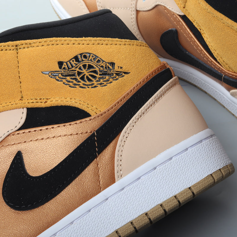 Air Jordan 1 Mid